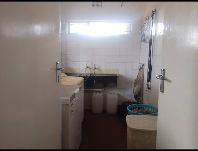 4 BEDROOM HOUSE FOR SALE IN UNITAS PARK